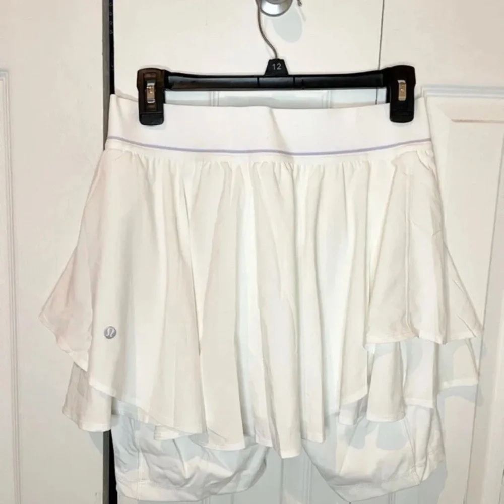 Size 8 NWT Lululemon Court Rival High-Rise Skirt Long in White